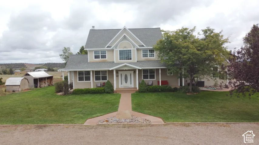 1690 N Pinion Ridge Dr, Blanding, Utah 84511