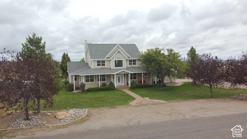 1690 N Pinion Ridge Dr, Blanding, Utah 84511