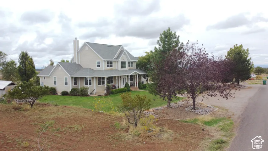 1690 N Pinion Ridge Dr, Blanding, Utah 84511