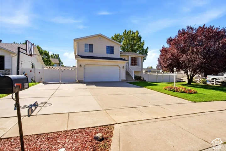 2089 W 1570 N, Clinton, Utah 84015