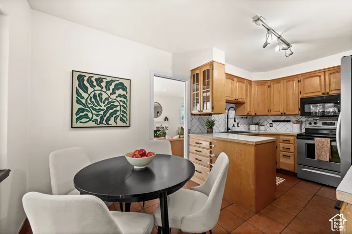 1809 S 2300 E, Salt Lake City, Utah 84108