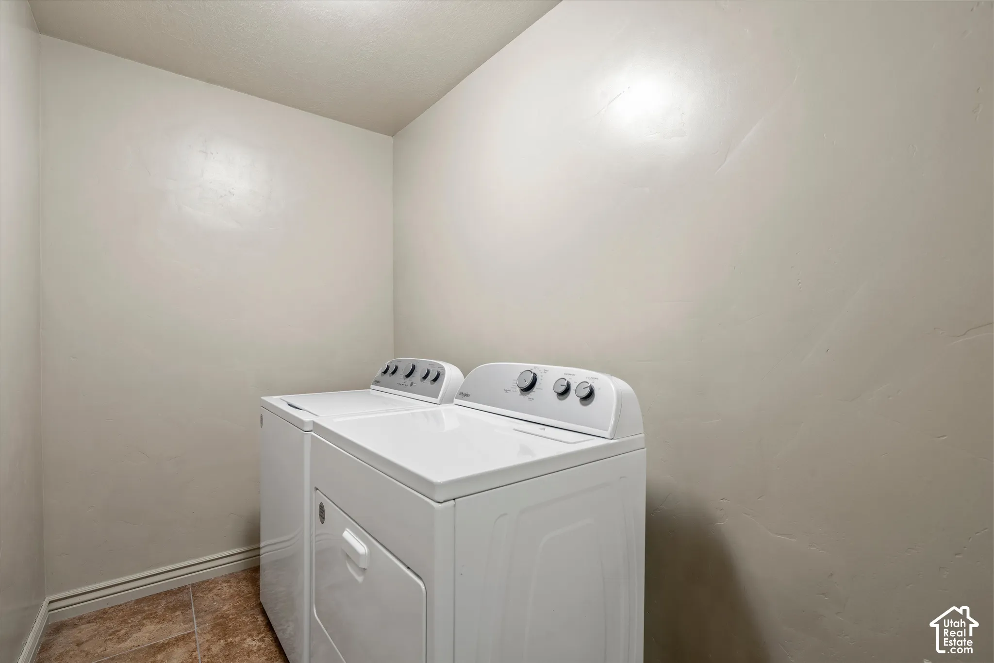 Laundry room of bedroom 2 and 3
