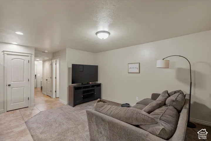 2273 S Knights Way, West Haven, Utah 84401