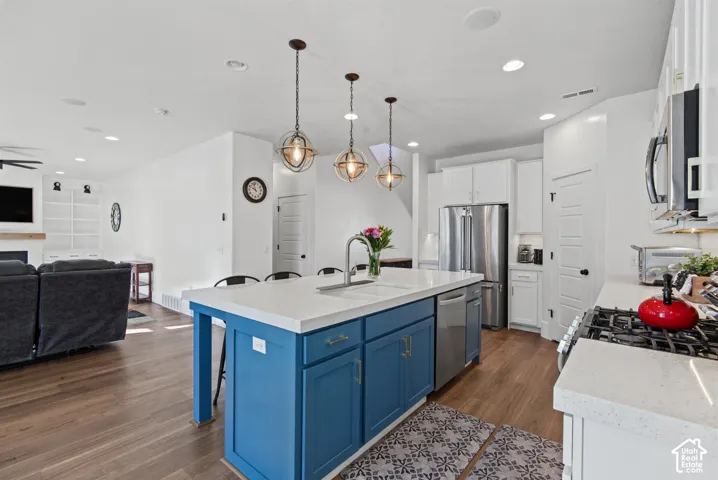 Kitchen island with sink