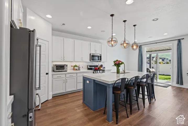 Open bright kitchn