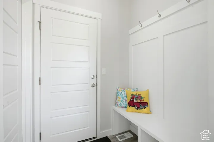 1184 S 1325 W, Springville, Utah 84663