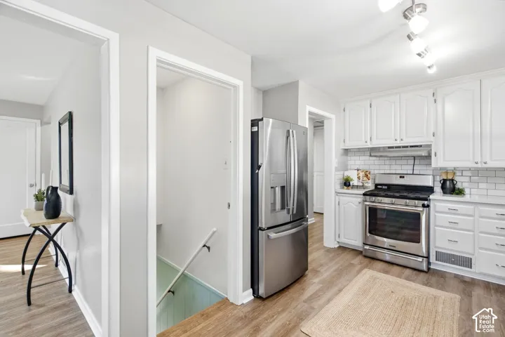 Entrance to basement
