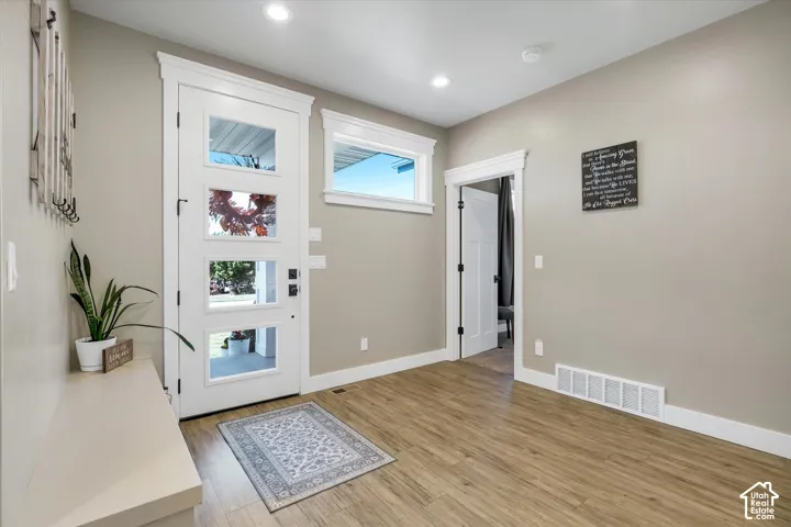 541 E 8900 S, Paradise, Utah 84328