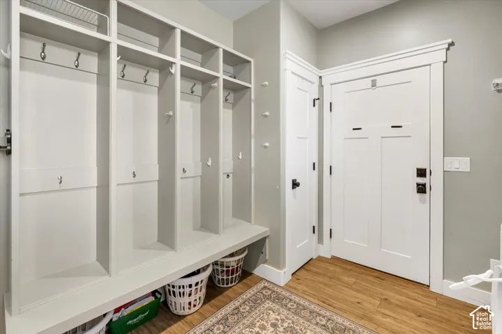 541 E 8900 S, Paradise, Utah 84328