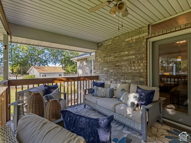 9422 S Spring Willow Cir, South Jordan, Utah 84095