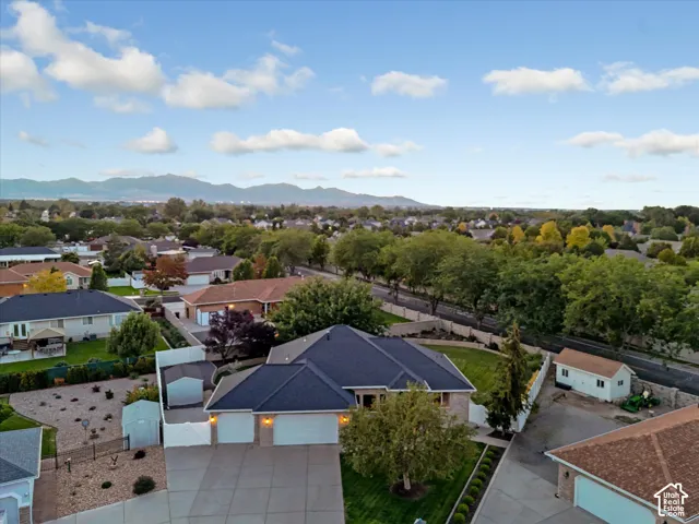 9422 S Spring Willow Cir, South Jordan, Utah 84095