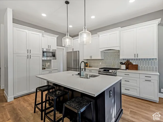 9422 S Spring Willow Cir, South Jordan, Utah 84095