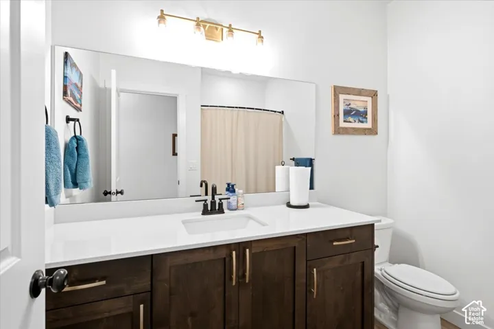 3 full bathrooms!