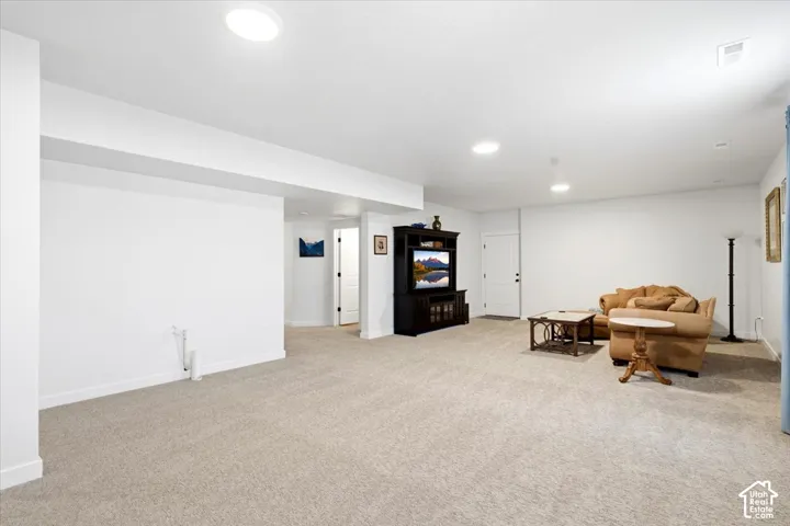 1993 N 2250 W, Farr West, Utah 84404