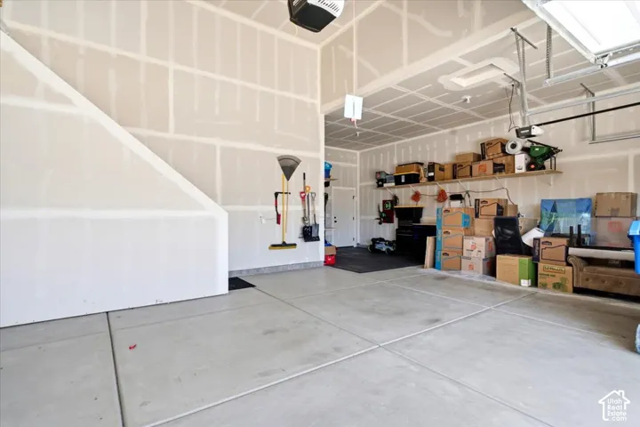 1993 N 2250 W, Farr West, Utah 84404