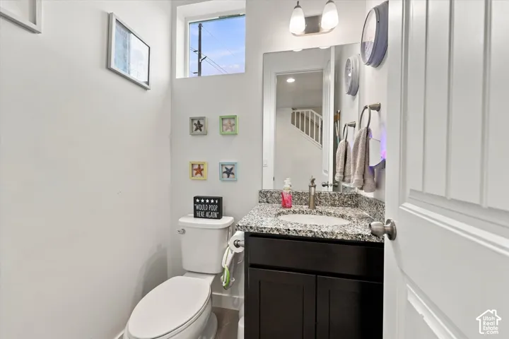 1/2 Bath
