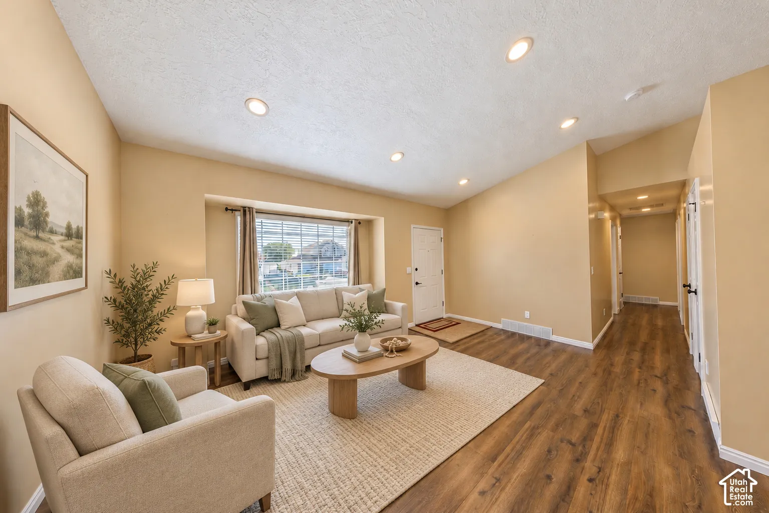 Vaulted ceiling with recessed lighting