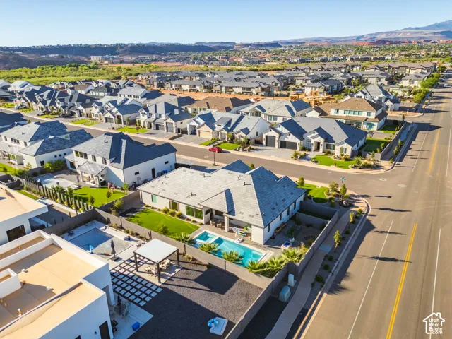 Community setting with single-family residences