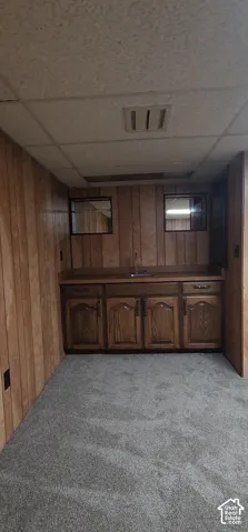 Wet bar