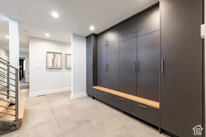 4545 S Thousand Oaks Dr, Millcreek, Utah 84124