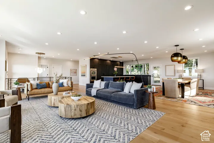 4545 S Thousand Oaks Dr, Millcreek, Utah 84124