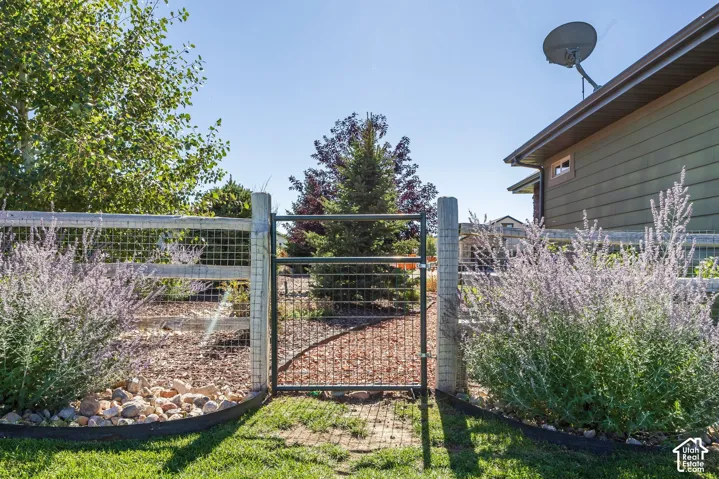 802 Spruce Way, Kamas, Utah 84036