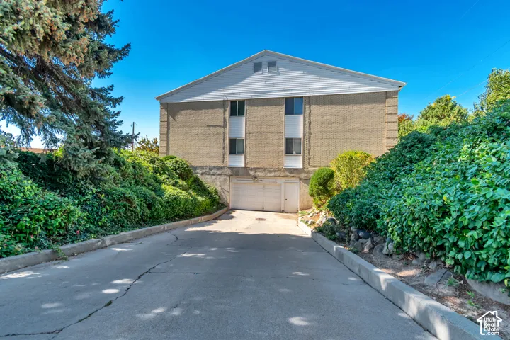2273 E Tara Lane Ln #8, Holladay, Utah 84117