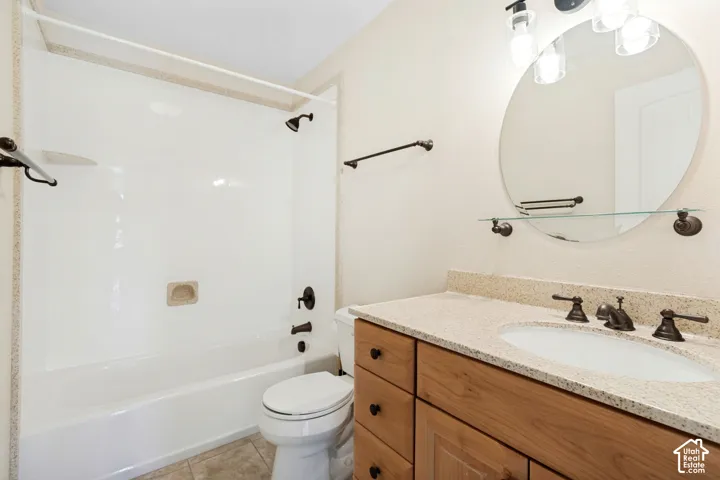 2273 E Tara Lane Ln #8, Holladay, Utah 84117