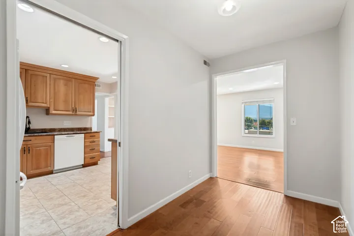 2273 E Tara Lane Ln #8, Holladay, Utah 84117