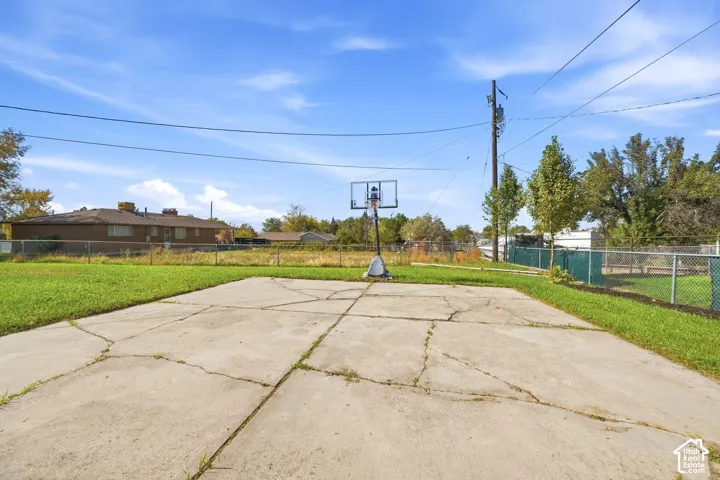 515 E 10695 S, Sandy, Utah 84070