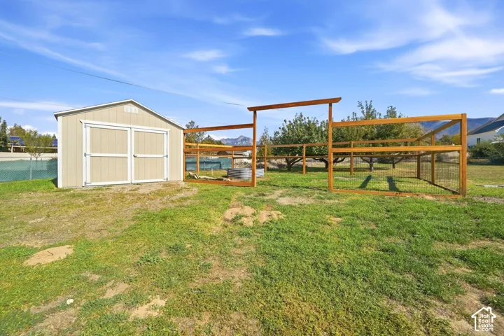 515 E 10695 S, Sandy, Utah 84070