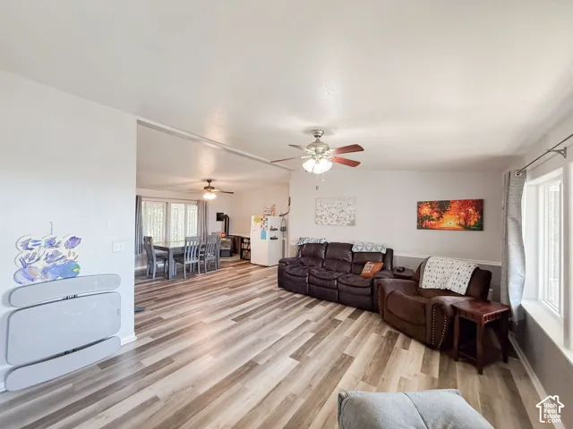 261 Lakeview, Layton, Utah 84041