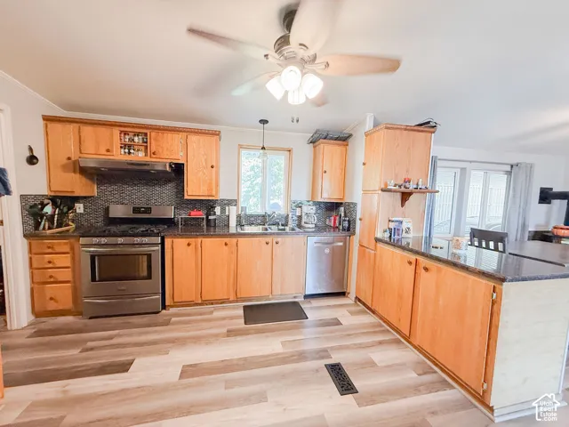 261 Lakeview, Layton, Utah 84041