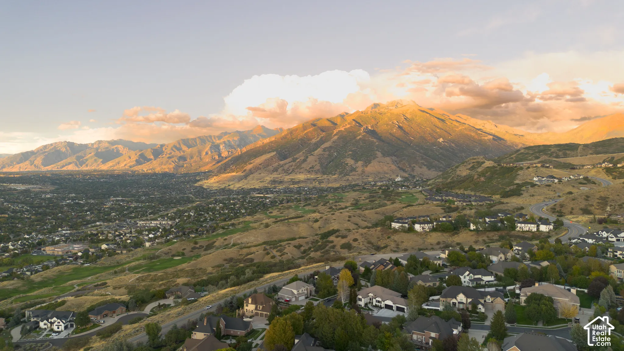 Located in Draper Heights you are above it all!