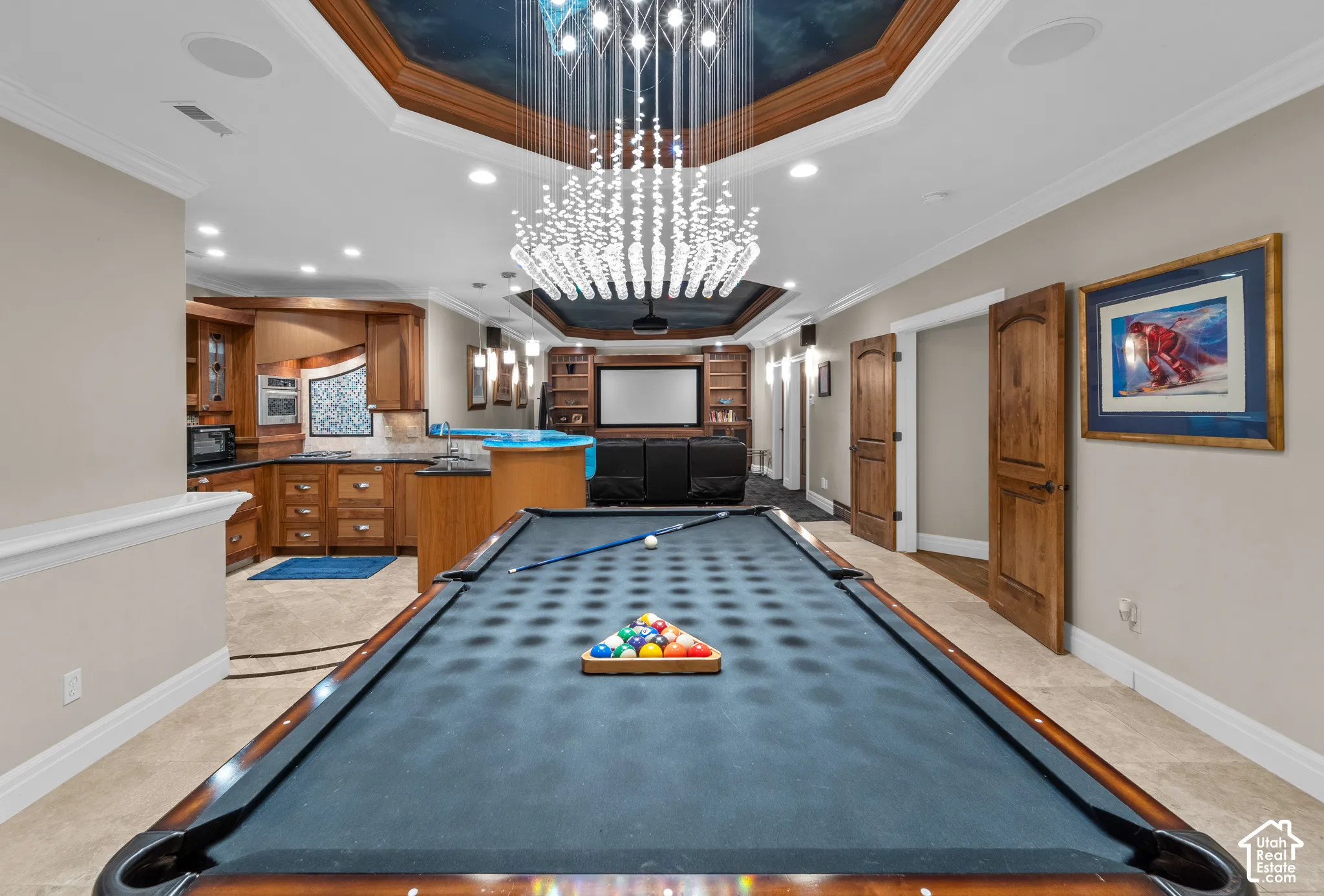 Yet another WOW moment this basement has everything you need for a night in with friends.