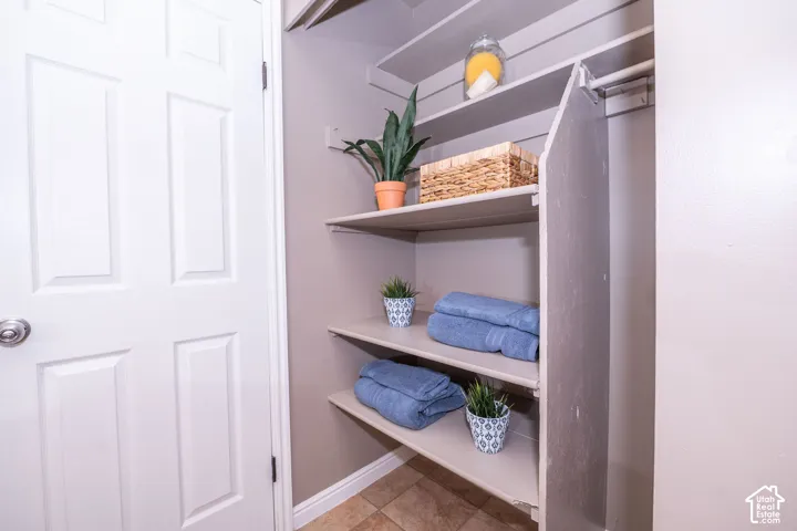 Built-in shelving unit with multiple shelves