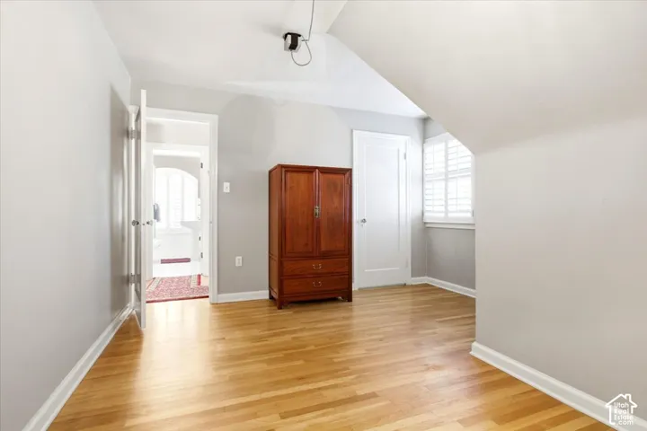 1049 S Military Dr, Salt Lake City, Utah 84105