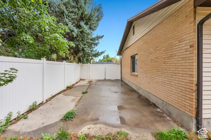 Brick exterior with horizontal siding accents