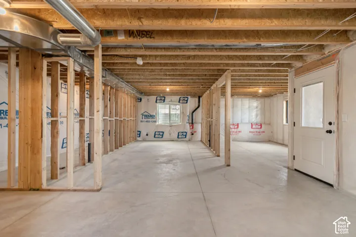 6687 S Shadow Peak Rd #37, West Jordan, Utah 84081