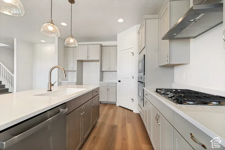 6687 S Shadow Peak Rd #37, West Jordan, Utah 84081