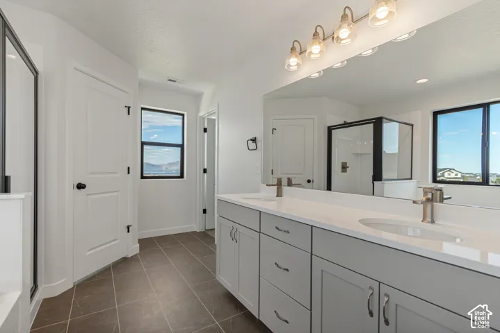 6687 S Shadow Peak Rd #37, West Jordan, Utah 84081