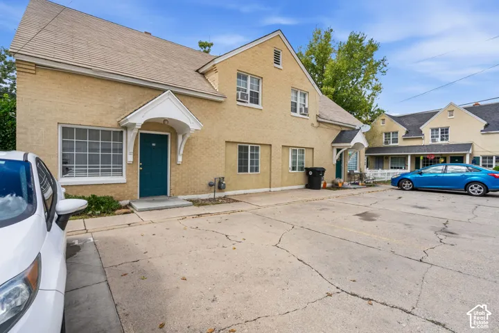 Duplex #3 with tenant parking