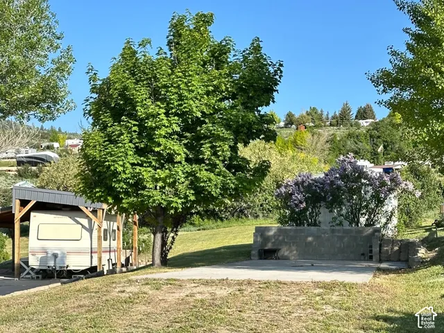 Shed on lot 161 and trailer on lot 160