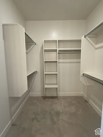 Walk in closet