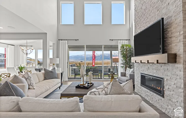 HOME TO BE BUILT! Pictures are of another similar Spec and not of this exact home. Colors and other options may vary from those seen here. Please see Sales consultant for details.