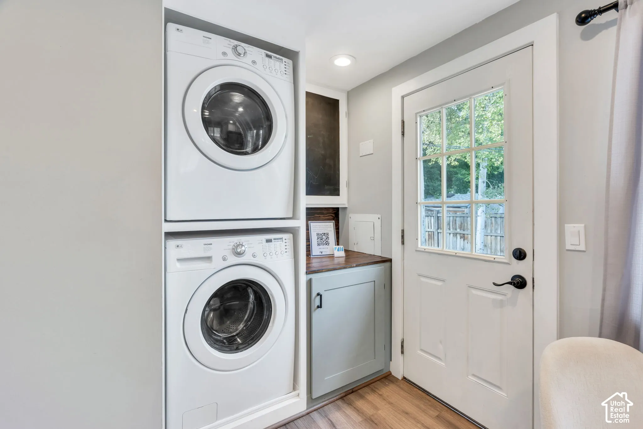 Convenient stackable washer and dryer