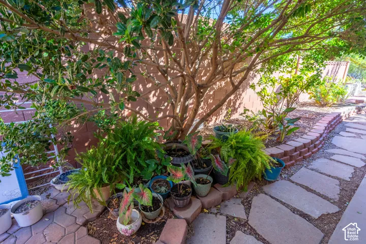 3450 Adobe Dr, Santa Clara, Utah 84765
