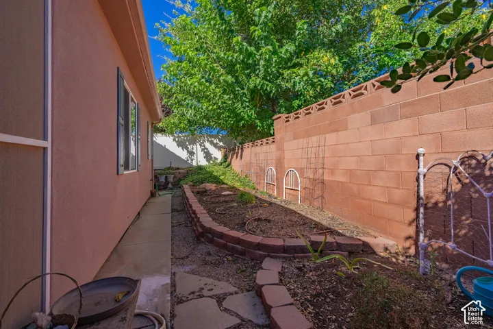 3450 Adobe Dr, Santa Clara, Utah 84765