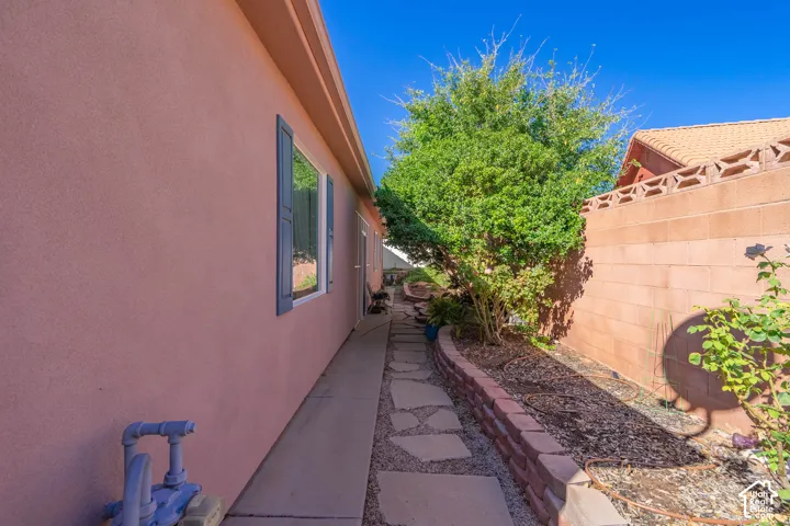 3450 Adobe Dr, Santa Clara, Utah 84765