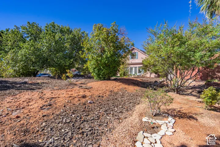 3450 Adobe Dr, Santa Clara, Utah 84765
